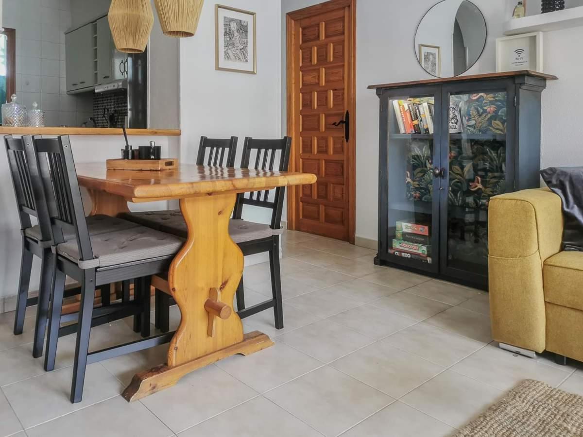 Casa Del Angel , Cosy 2 Bed Apartment,150M From Playa Los Locos Plus Beautiful Swimming Pool Torrevieja Extérieur photo